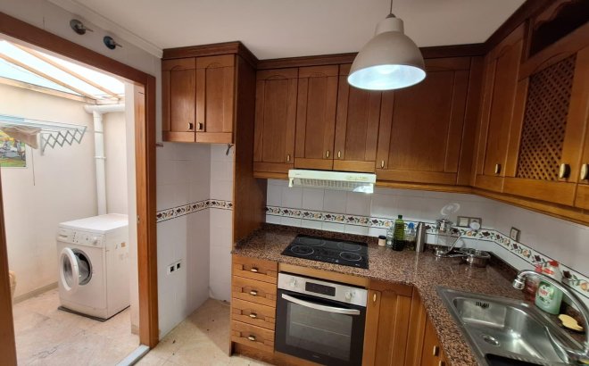 Resale - Dúplex -
Torrevieja - Aguas Nuevas