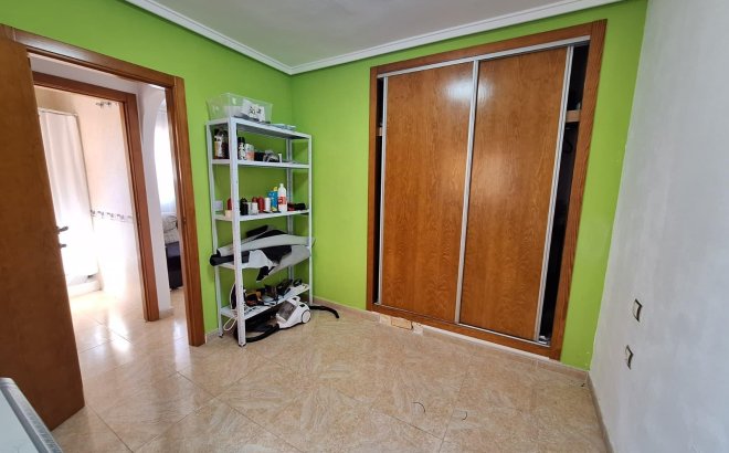 Resale - Dúplex -
Torrevieja - Aguas Nuevas