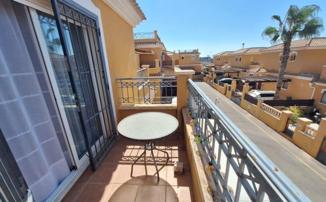 Resale - Dúplex -
Torrevieja - Aguas Nuevas