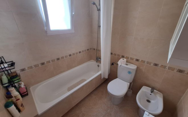 Resale - Dúplex -
Torrevieja - Aguas Nuevas