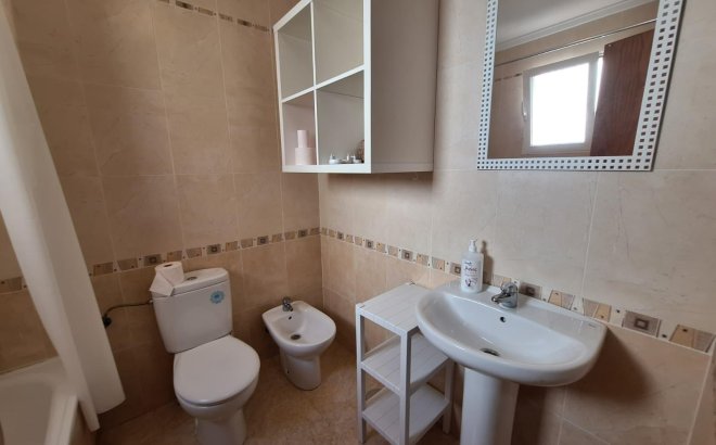 Resale - Dúplex -
Torrevieja - Aguas Nuevas