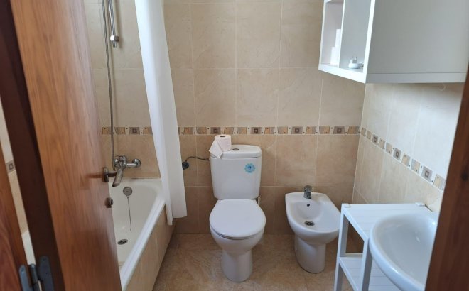 Resale - Dúplex -
Torrevieja - Aguas Nuevas