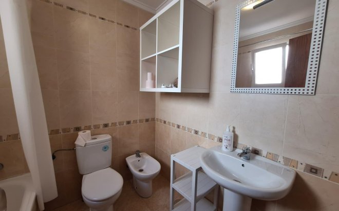 Resale - Dúplex -
Torrevieja - Aguas Nuevas