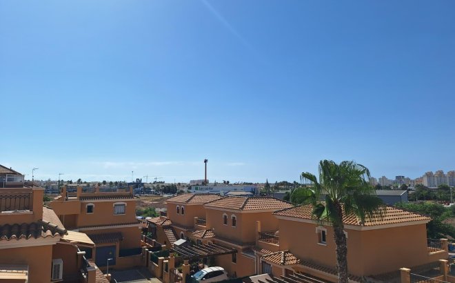 Resale - Dúplex -
Torrevieja - Aguas Nuevas