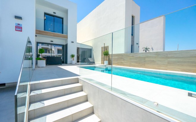 Resale - Villa -
Rojales - Benimar