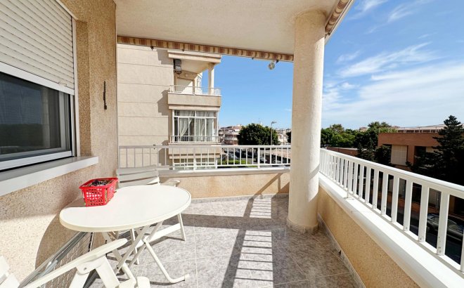 Revente - Appartement -
Torrevieja - Playa del Cura
