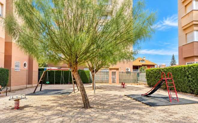 Revente - Appartement -
Torrevieja - Playa del Cura