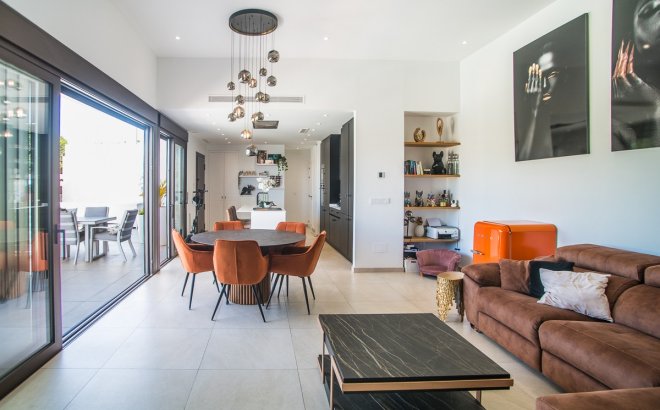 Resale - Villa -
Rojales - Inland