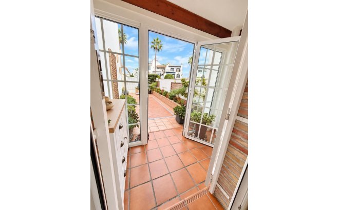 Resale - Villa -
Orihuela Costa - Costa Blanca