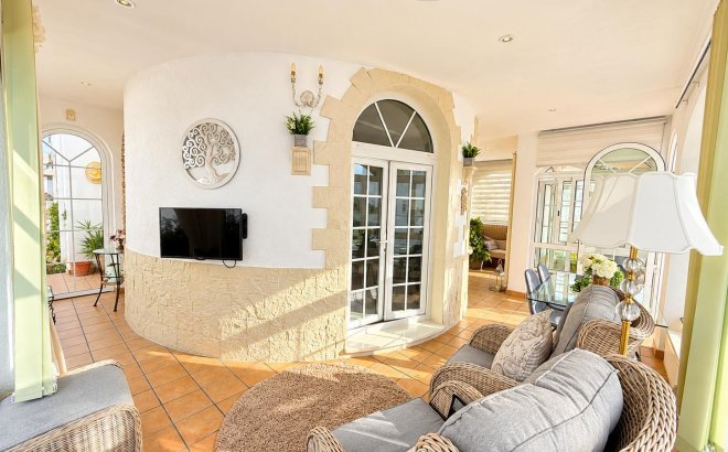 Resale - Villa -
Orihuela Costa - Costa Blanca