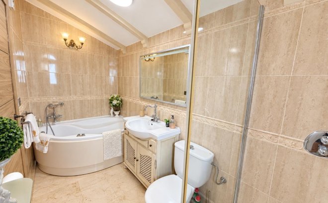 Resale - Villa -
Orihuela Costa - Costa Blanca