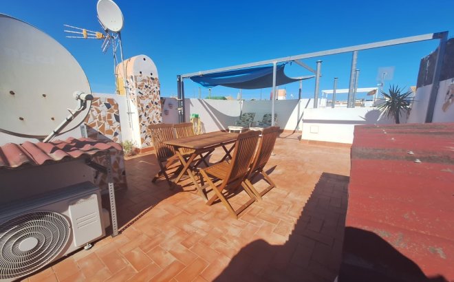 Resale - Bungalow -
Torrevieja - El Limonar