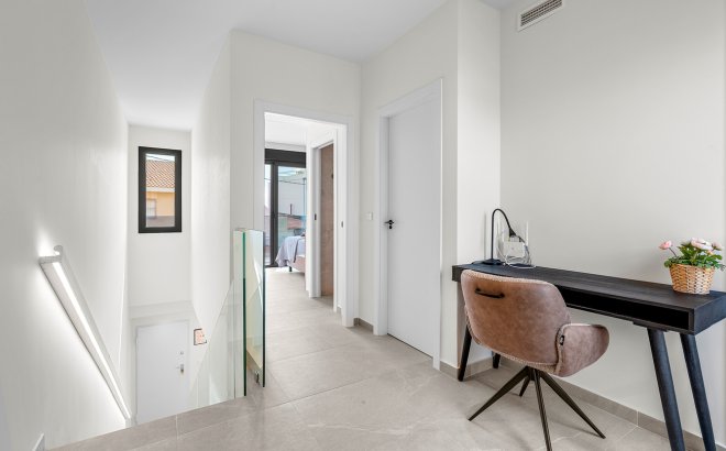 Revente - Semi Detached -
Torre de la Horadada - Costa Blanca
