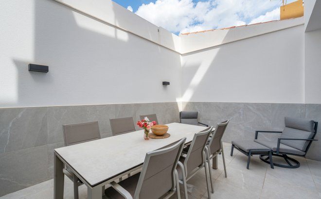 Revente - Semi Detached -
Torre de la Horadada - Costa Blanca