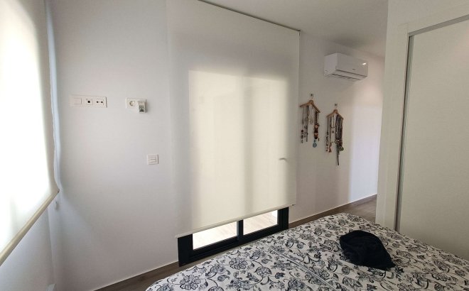 Revente - Appartement -
San Miguel de Salinas - Inland
