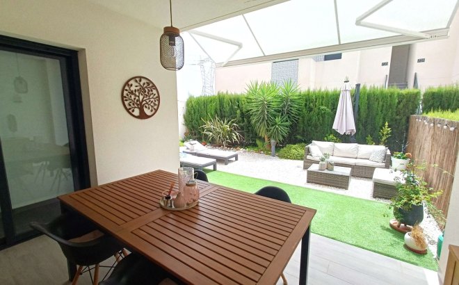 Revente - Appartement -
San Miguel de Salinas - Inland