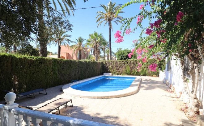 Resale - Villa -
Orihuela Costa - Costa Blanca