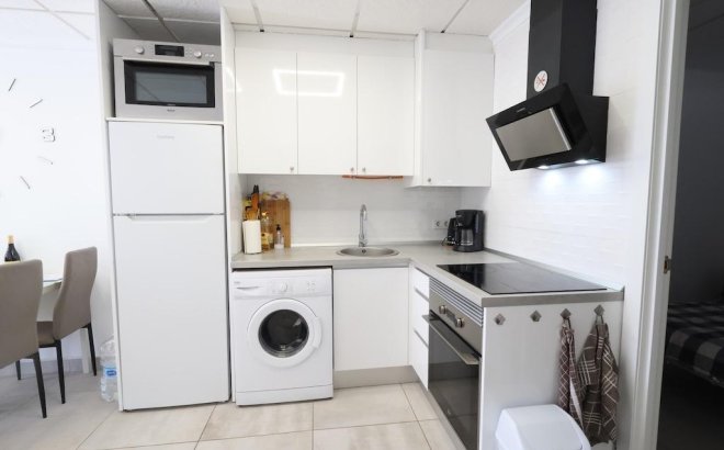 Resale - Bungalow -
Torrevieja - Costa Blanca
