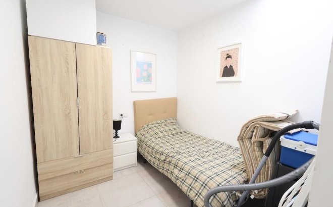 Resale - Bungalow -
Torrevieja - Costa Blanca