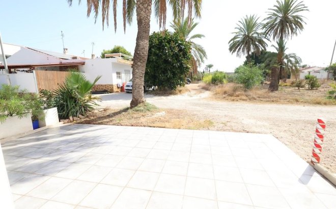 Resale - Bungalow -
Torrevieja - Costa Blanca