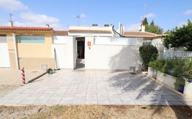 Resale - Bungalow -
Torrevieja - Costa Blanca