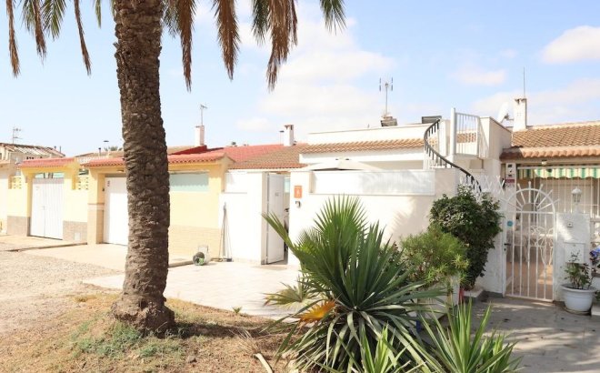 Resale - Bungalow -
Torrevieja - Costa Blanca