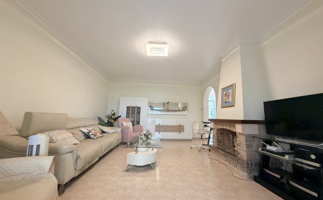 Resale - Villa -
Ciudad Quesada - Costa Blanca