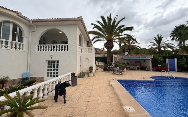 Resale - Villa -
Ciudad Quesada - Costa Blanca