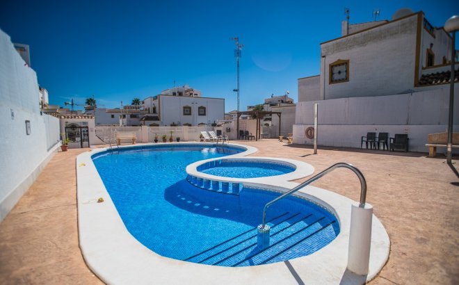 Revente - Villa -
Vistabella Golf Entre Naranjos - Inland