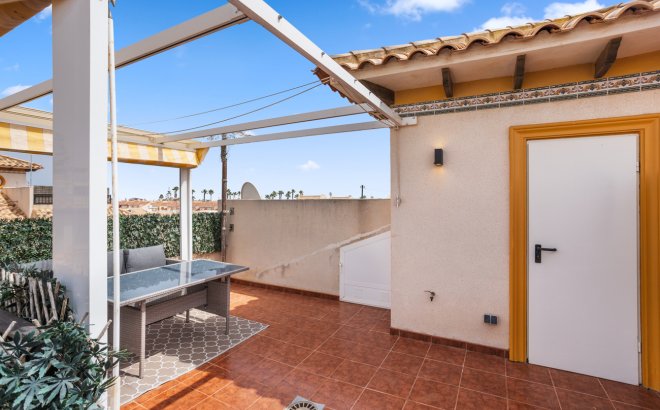 Herverkoop - Semi Detached -
Lomas de Caboroig