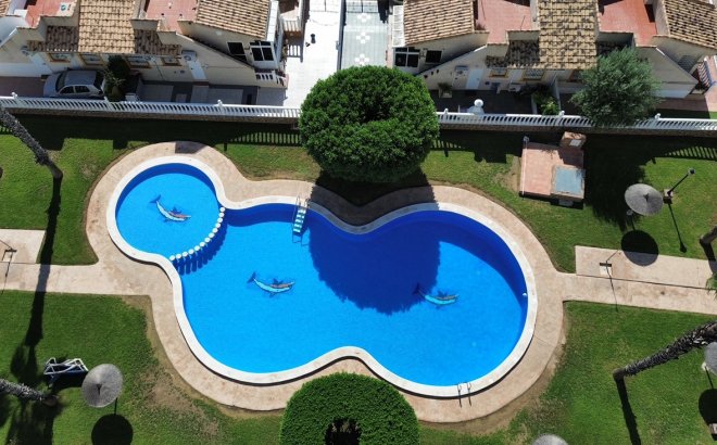 Herverkoop - Semi Detached -
Lomas de Caboroig