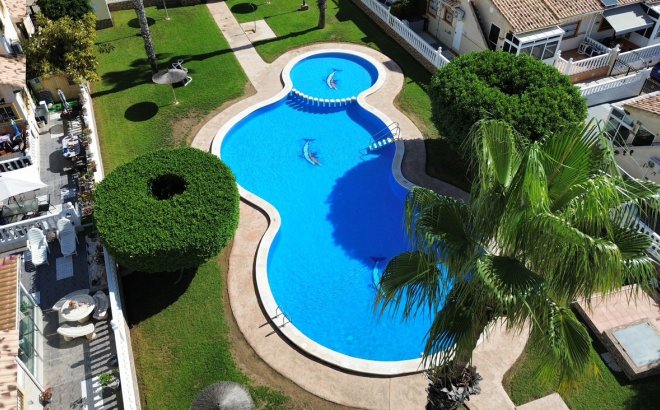 Herverkoop - Semi Detached -
Lomas de Caboroig