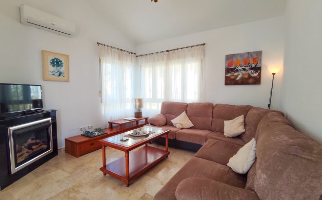 Revente - Villa -
Villamartin - Costa Blanca