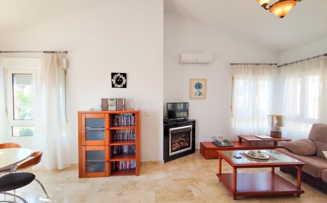 Revente - Villa -
Villamartin - Costa Blanca