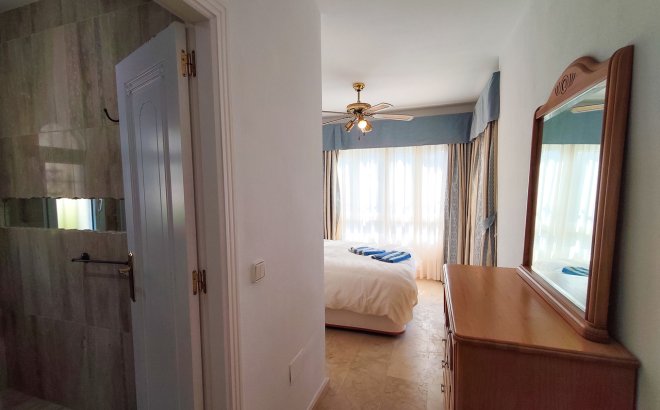 Revente - Villa -
Villamartin - Costa Blanca