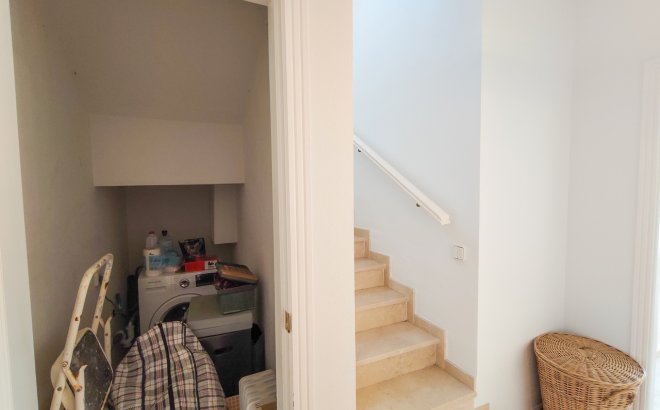 Revente - Villa -
Villamartin - Costa Blanca