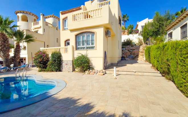 Revente - Villa -
Villamartin - Costa Blanca