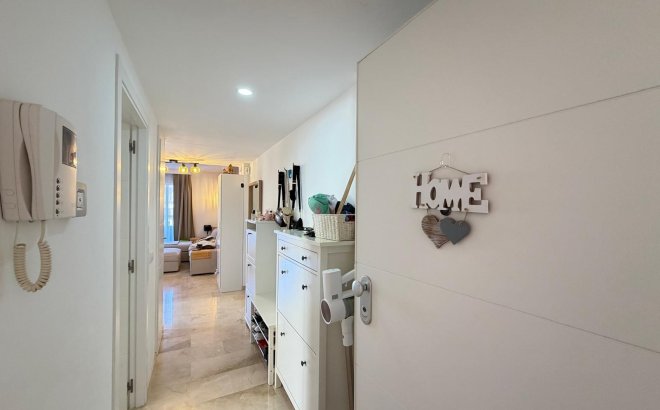 Resale - Apartment -
Torrevieja - Punta Prima