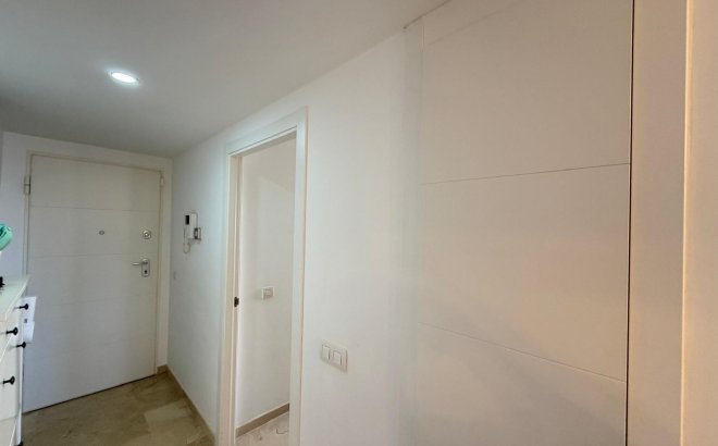 Resale - Apartment -
Torrevieja - Punta Prima