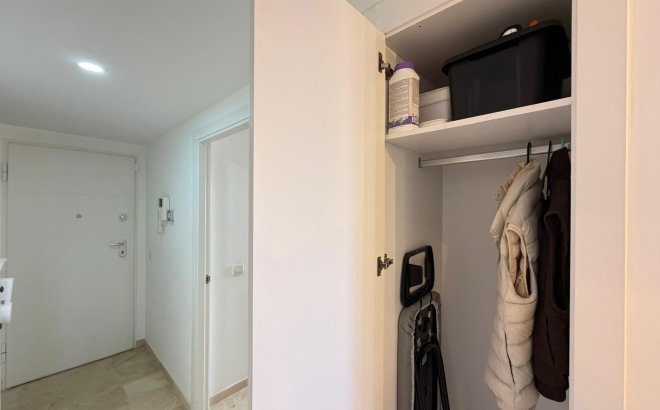 Resale - Apartment -
Torrevieja - Punta Prima