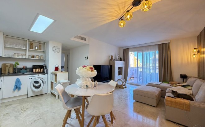 Resale - Apartment -
Torrevieja - Punta Prima