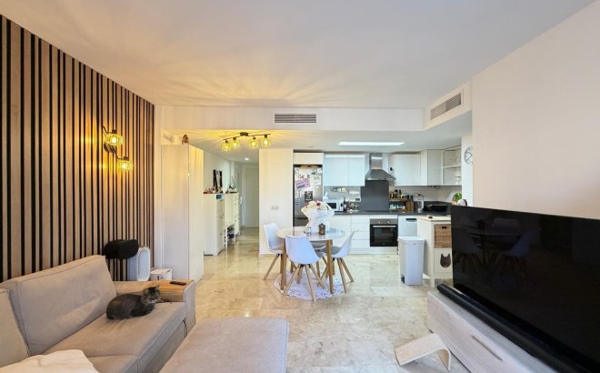 Resale - Apartment -
Torrevieja - Punta Prima