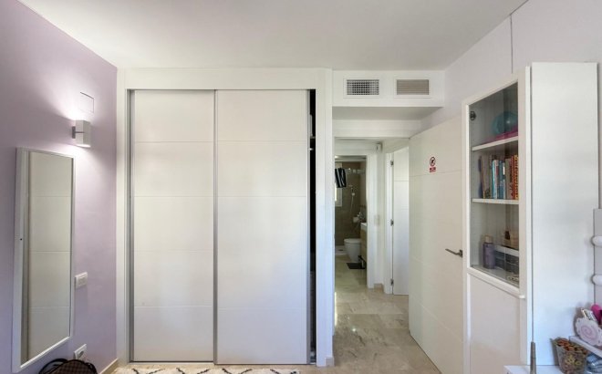 Resale - Apartment -
Torrevieja - Punta Prima