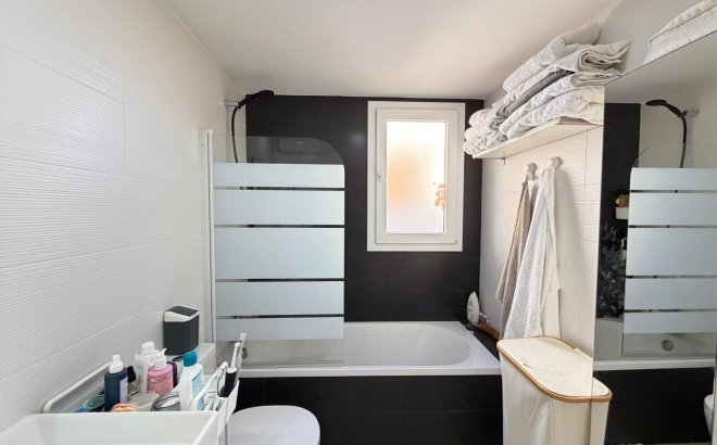 Resale - Apartment -
Torrevieja - Punta Prima