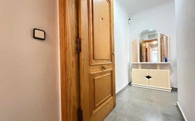 Resale - Apartment -
Torrevieja - Playa del Cura