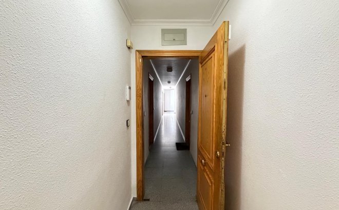 Resale - Apartment -
Torrevieja - Playa del Cura