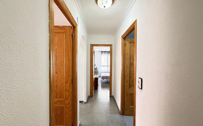 Resale - Apartment -
Torrevieja - Playa del Cura
