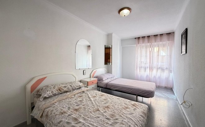 Resale - Apartment -
Torrevieja - Playa del Cura