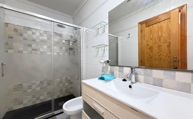Resale - Apartment -
Torrevieja - Playa del Cura