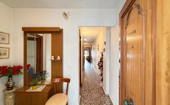 Revente - Appartement -
Torrevieja - Las Piscinas Naturales